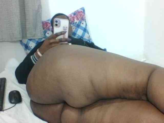 Sexyblacktits webcam