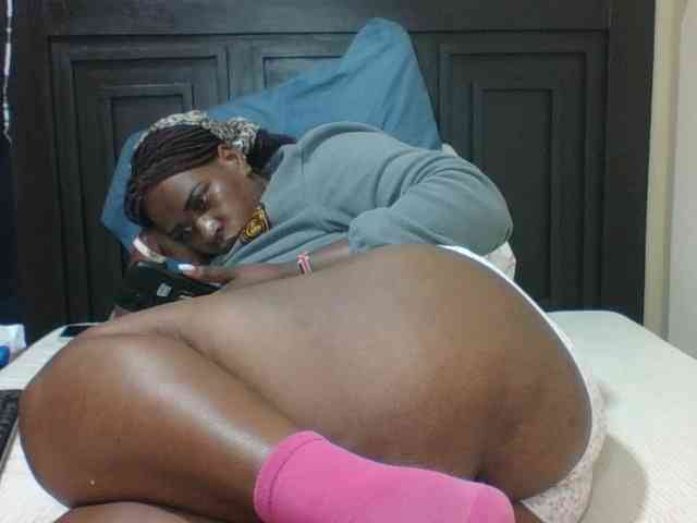 Sexyblacktits webcam