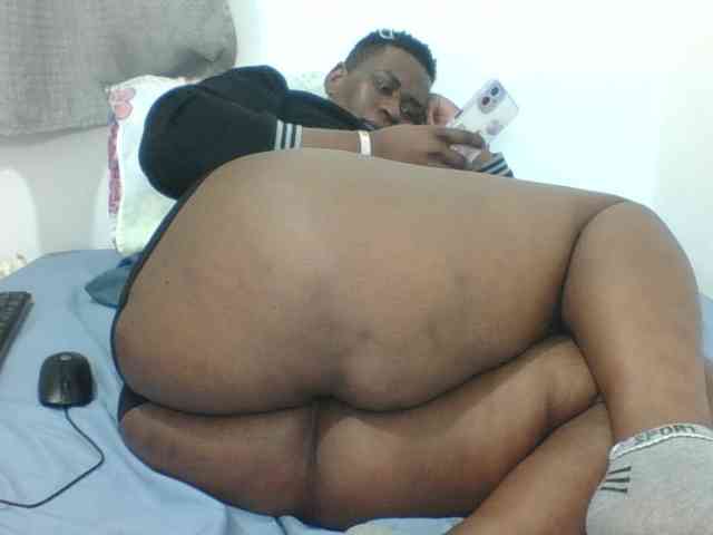 Sexyblacktits webcam