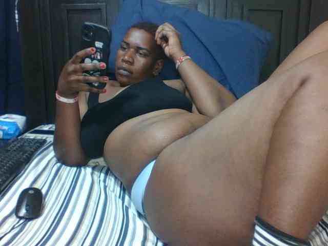 Sexyblacktits webcam