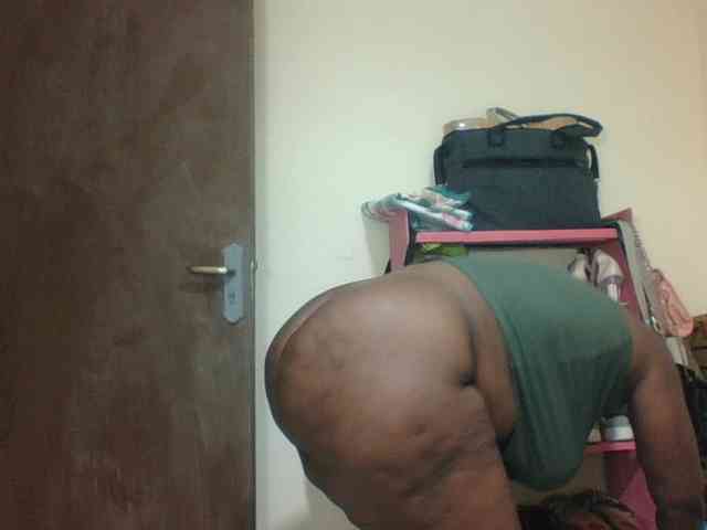 Sexyblacktits webcam