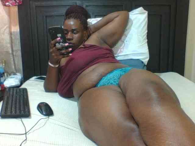 Sexyblacktits webcam