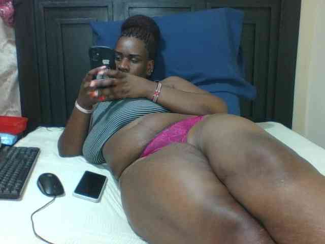 Sexyblacktits webcam