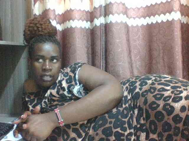 Sexyblacktits webcam