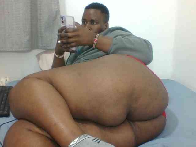 Sexyblacktits webcam