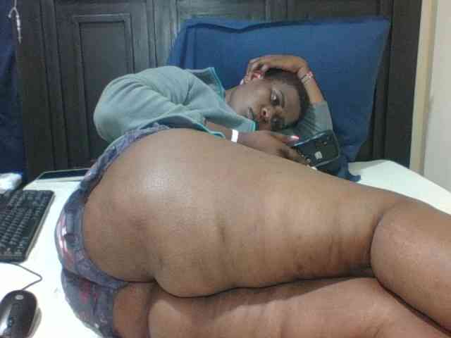 Sexyblacktits webcam