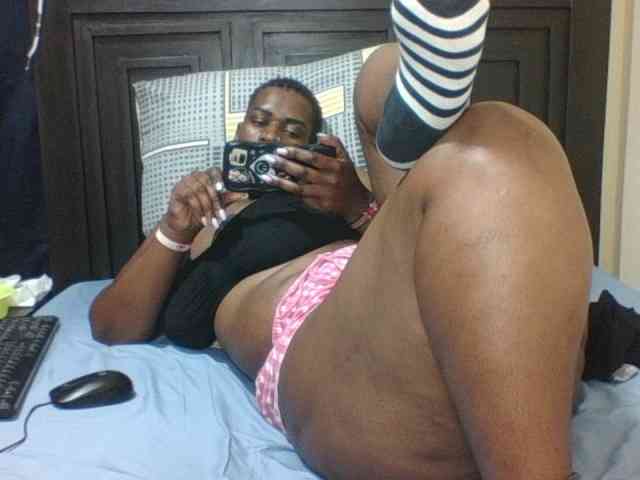 Sexyblacktits webcam