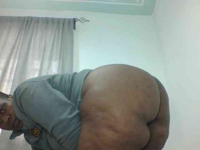 Sexyblacktits webcam