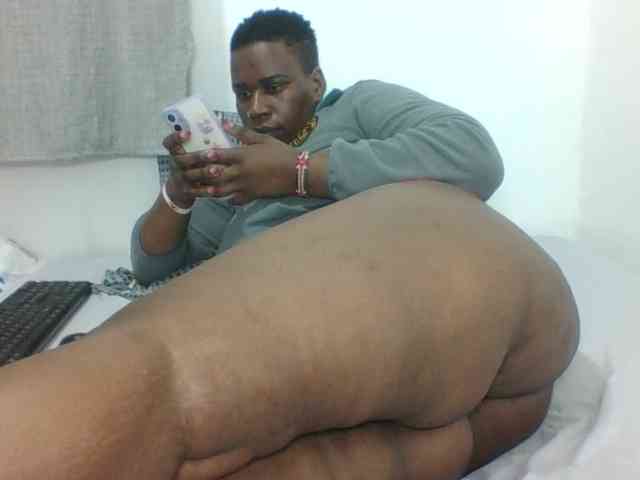 Sexyblacktits webcam