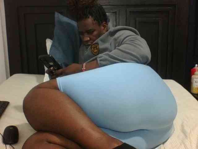 Sexyblacktits webcam