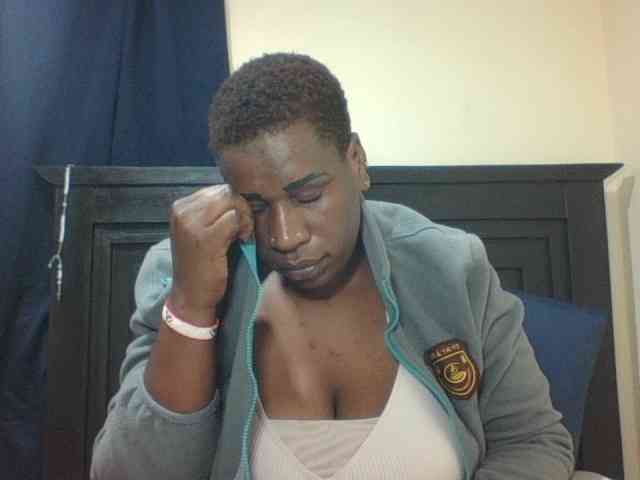 Sexyblacktits webcam