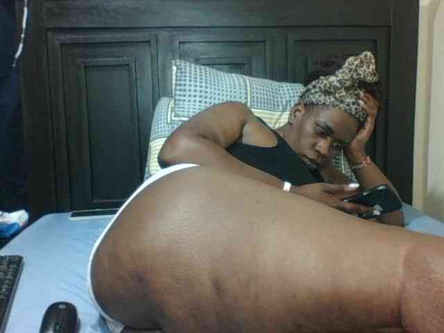 Sexyblacktits webcam