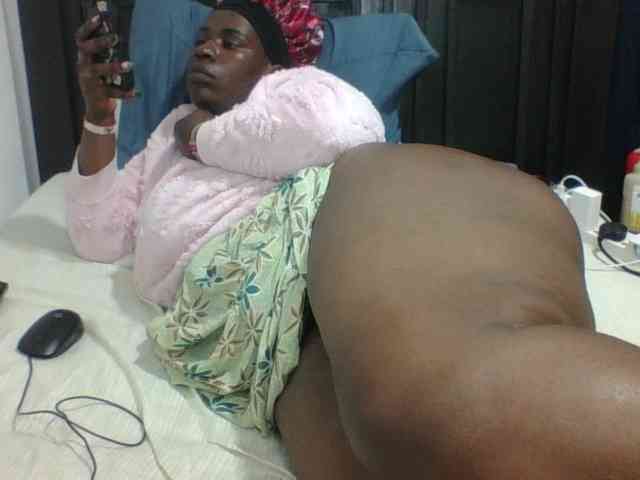 Sexyblacktits webcam