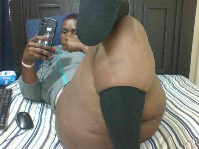 Sexyblacktits webcam