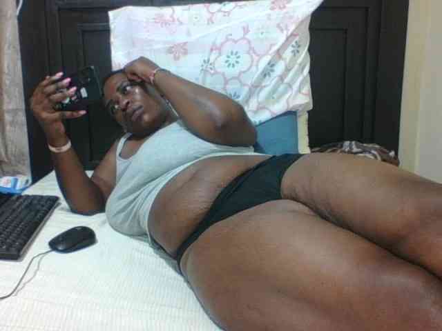 Sexyblacktits webcam