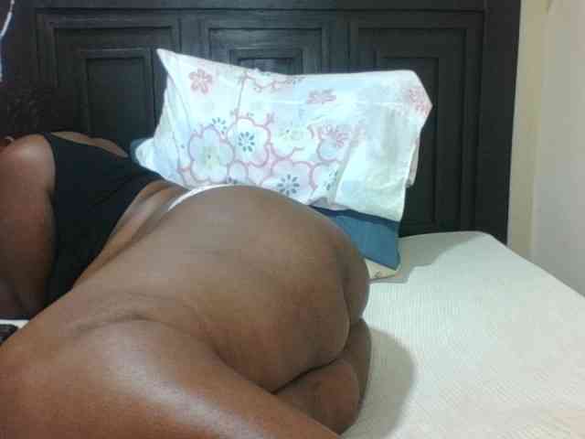 Sexyblacktits webcam