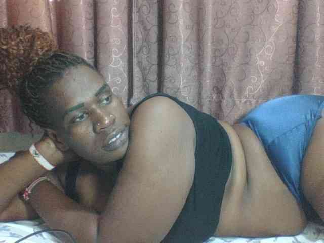 Sexyblacktits webcam