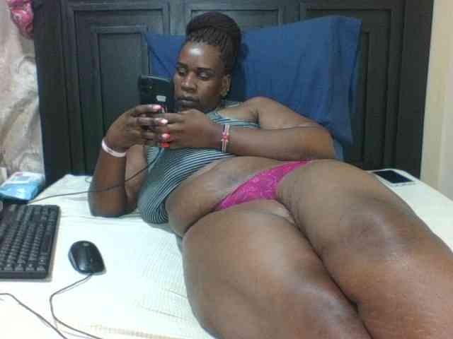 Sexyblacktits webcam