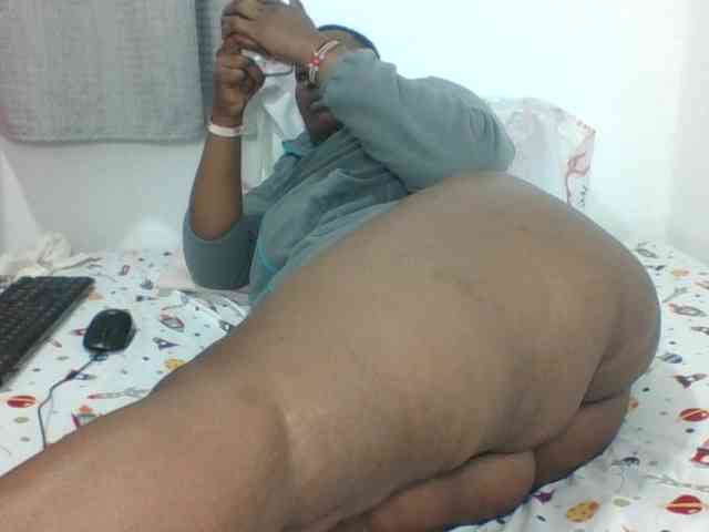 Sexyblacktits webcam