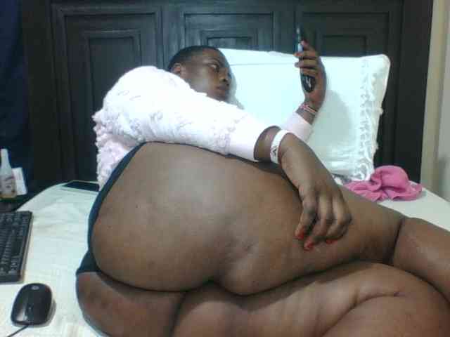 Sexyblacktits webcam