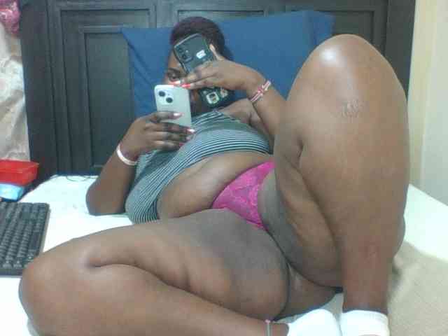 Sexyblacktits webcam