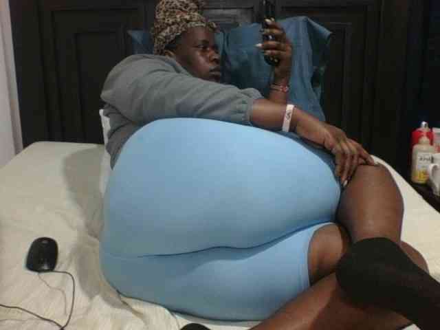 Sexyblacktits webcam