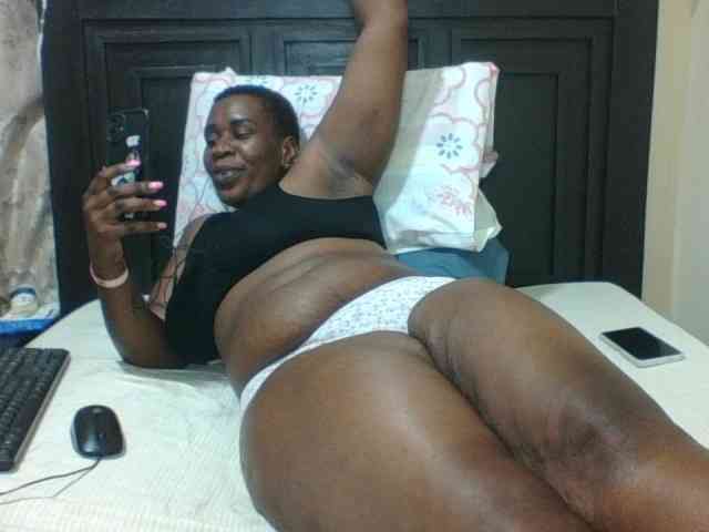 Sexyblacktits webcam