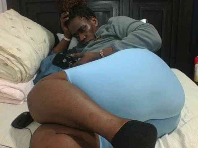 Sexyblacktits webcam