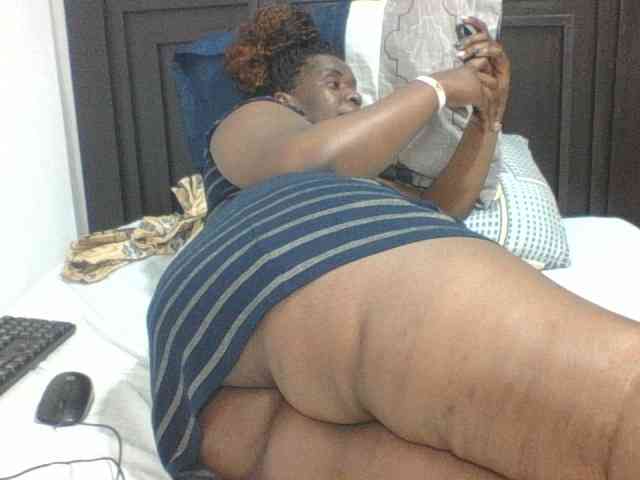 Sexyblacktits webcam