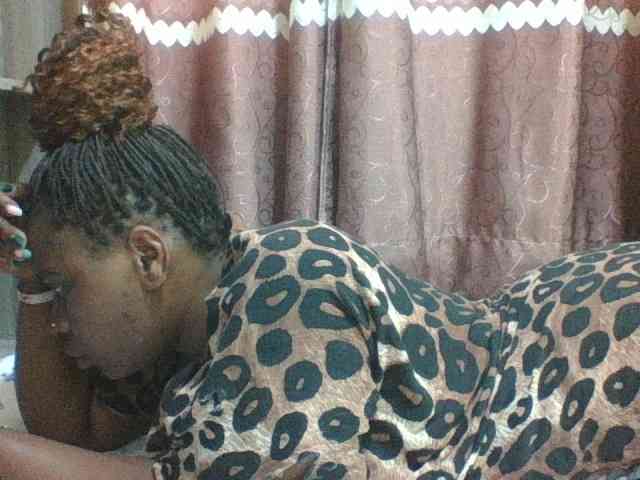 Sexyblacktits webcam