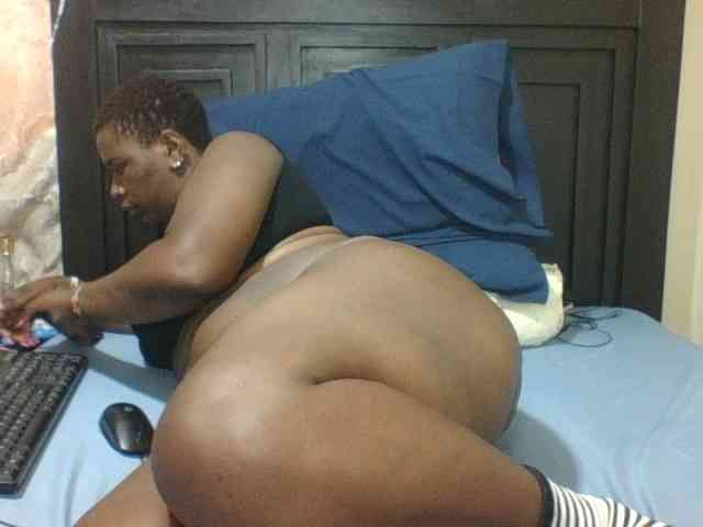 Sexyblacktits webcam