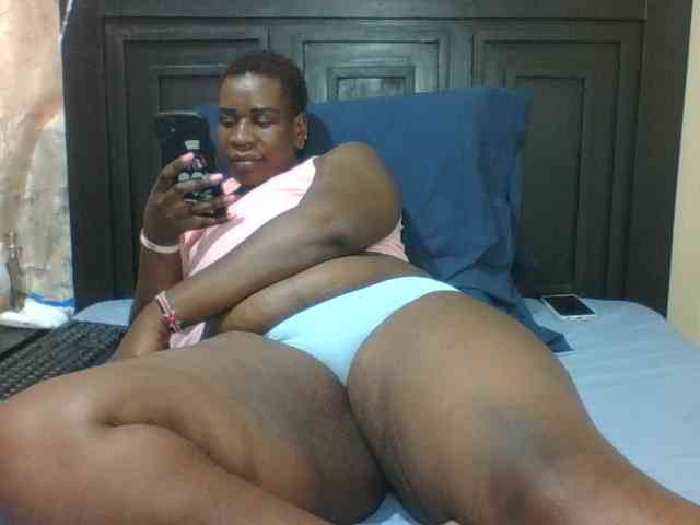 Sexyblacktits webcam