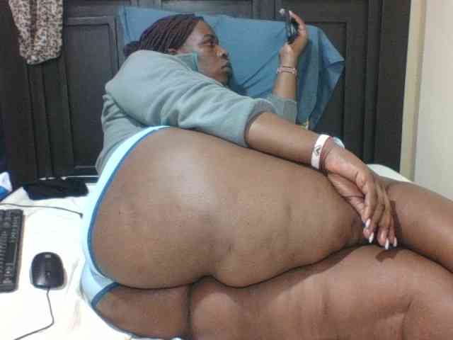 Sexyblacktits webcam