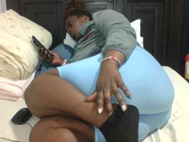 Sexyblacktits webcam