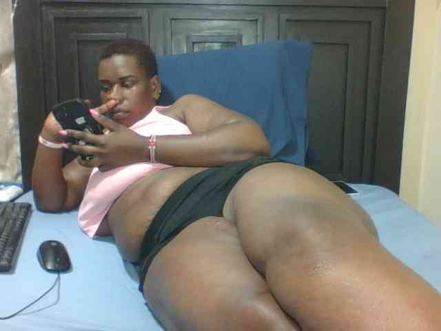 Sexyblacktits webcam