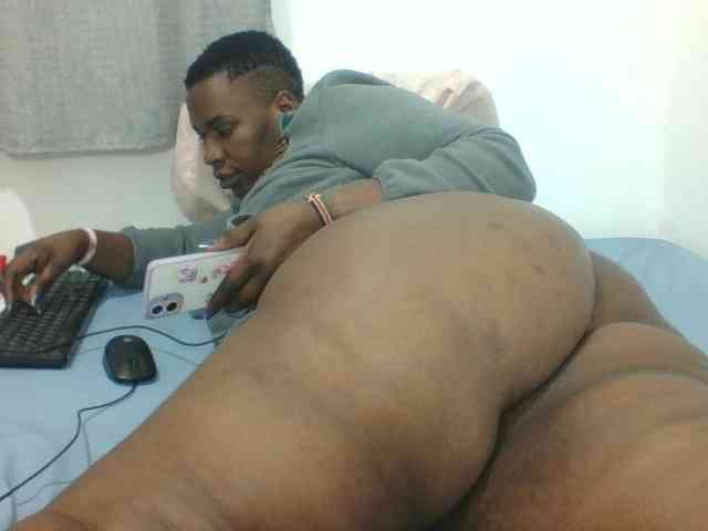 Sexyblacktits webcam