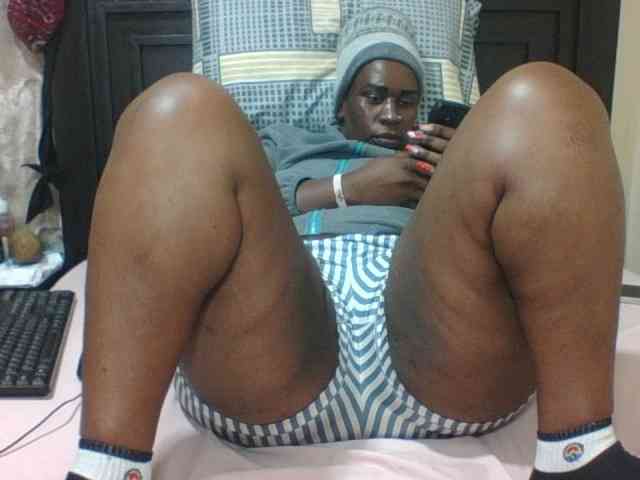 Sexyblacktits webcam