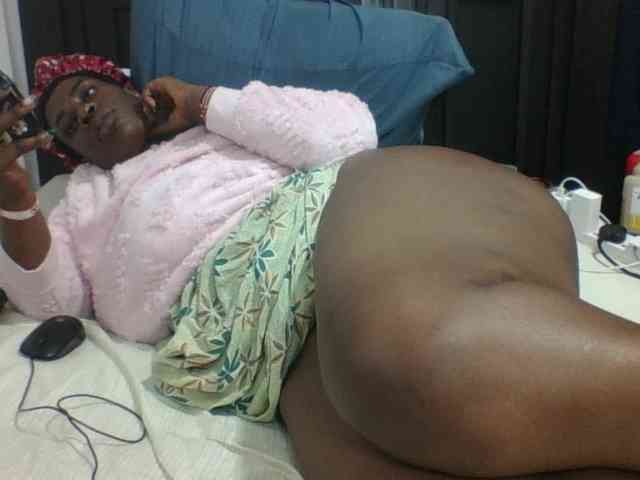 Sexyblacktits webcam