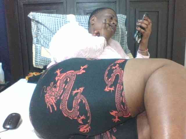 Sexyblacktits webcam