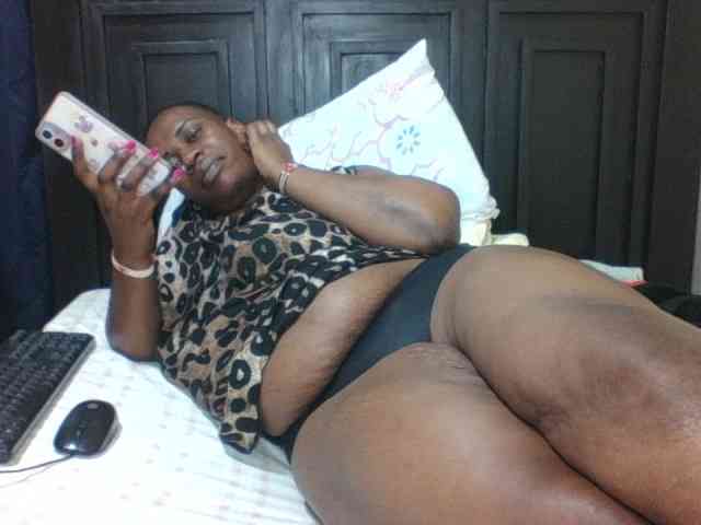 Sexyblacktits webcam