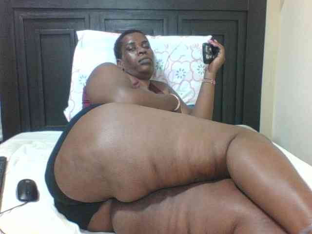 Sexyblacktits webcam