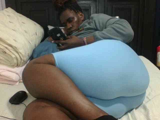 Sexyblacktits webcam