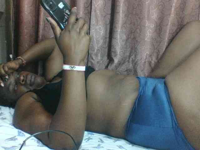 Sexyblacktits webcam