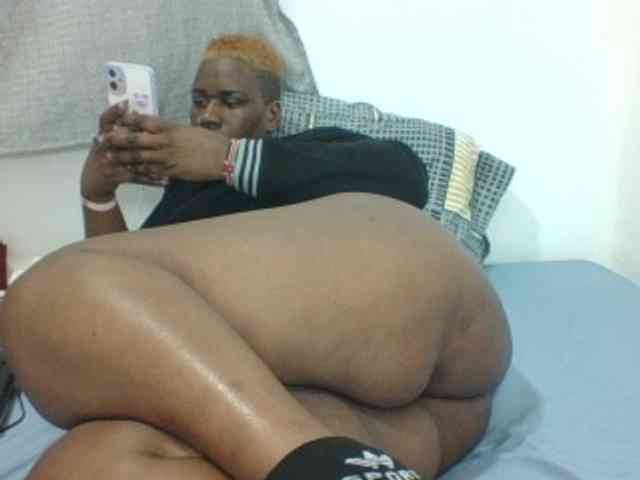 Sexyblacktits webcam