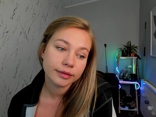 hollyBB Porn Show