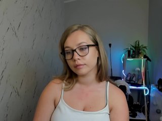 hollyBB Porn Show