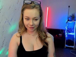 hollyBB Porn Show