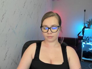 hollyBB Porn Show