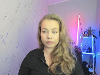 hollyBB Porn Show