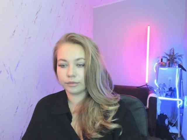 hollyBB webcam